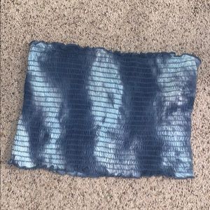 i’m selling this super cute tube top!!!